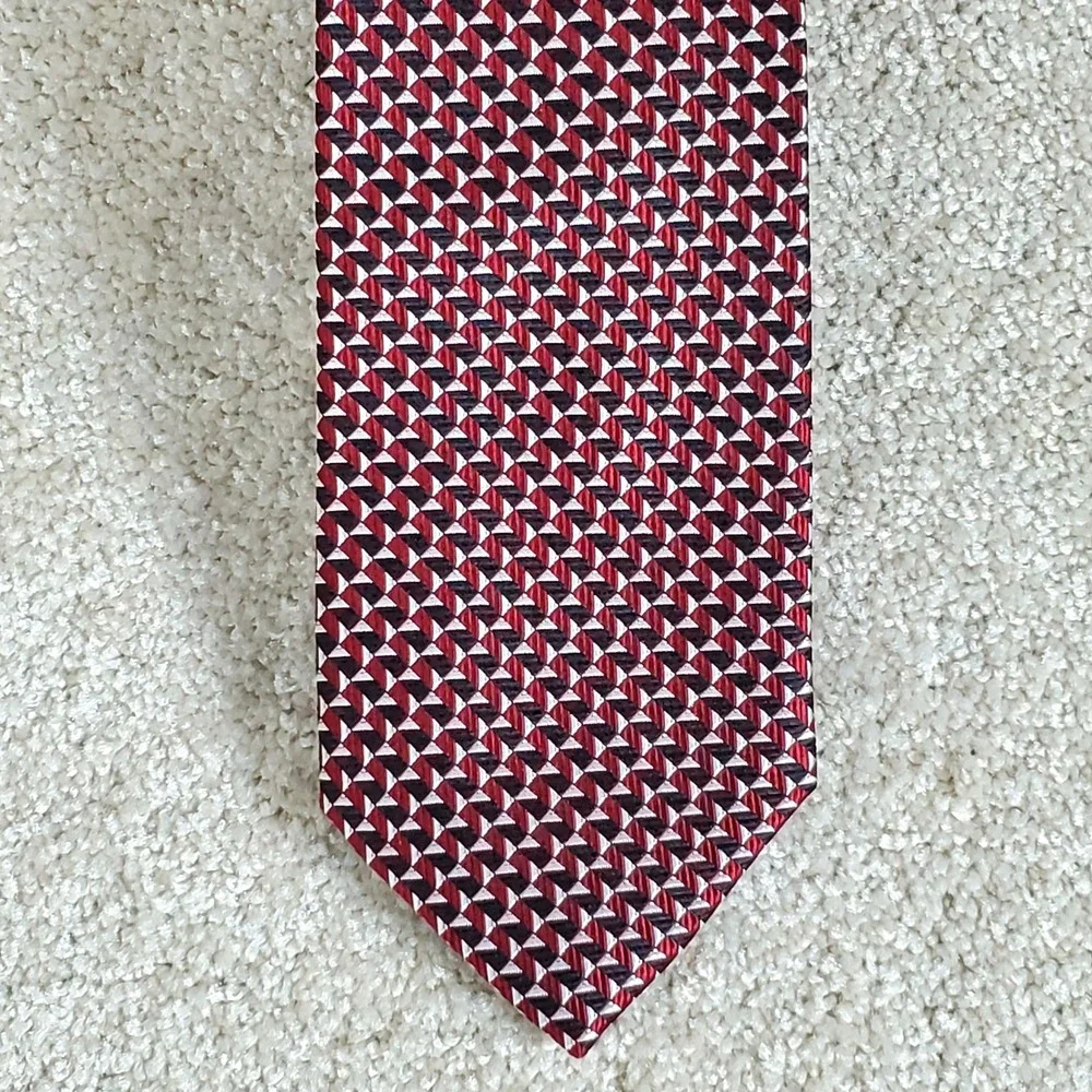Jos A Banks Men's Signature Collection‎ Neck Tie Red Black Silver 59